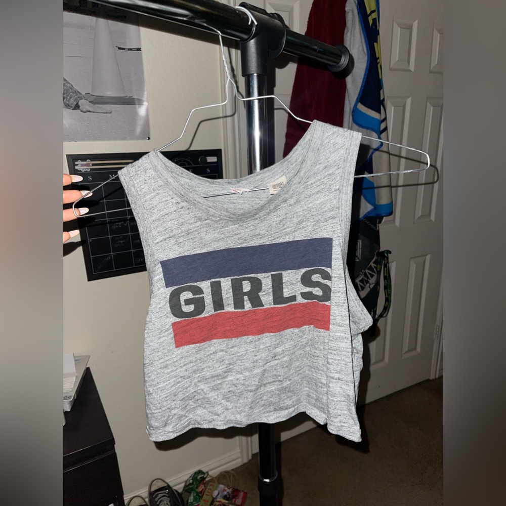 Levi Crop top